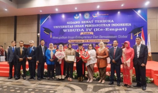 Wisuda IV UNIPI Tangerang Lepas 588 Lulusan di Hotel Olive Karawaci