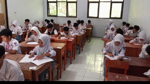 Penilaian Akhir Semester Ganjil SMK Tajimalela Berlangsung Tertib Lancar dan Tepat Waktu
