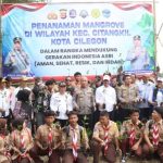 Kapolda Banten dan Wakil Gubernur Tanam 1.000 Mangrove di Cilegon