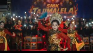 Merayakan Hari Tari dan Hardiknas, SMK Tajimalela Tampilkan Keberagaman Seni di Halaman Sekolah