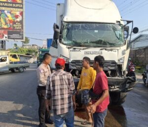 Truk Diduga Rem Blong, Polisi Tangani Kecelakaan Beruntun di Cikande